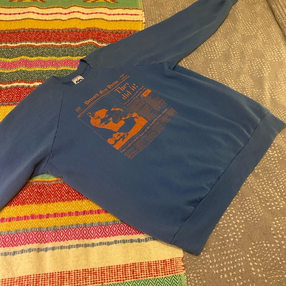 Vintage 80s Detroit Tigers Blue Sweatshirt - size XL - Picture 5 of 7